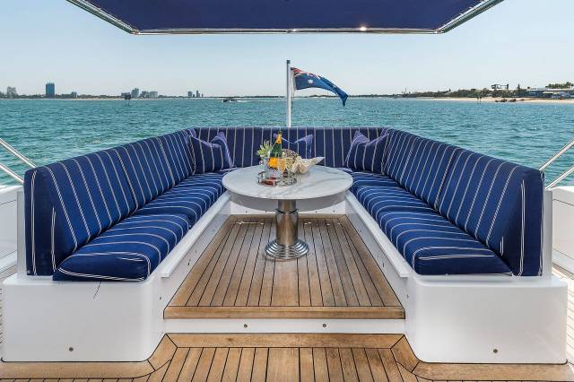 Boat Charters Gold Coast Yot Blue Luxury Cruises Corporate Cruises